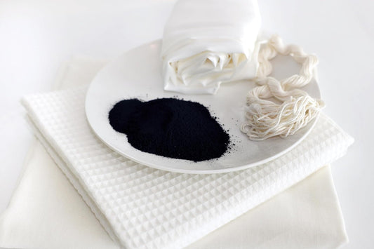 Discover Shibori: Creative Techniques in Natural Indigo Dyeing: Creative Techniques in Natural Indigo Dyeing