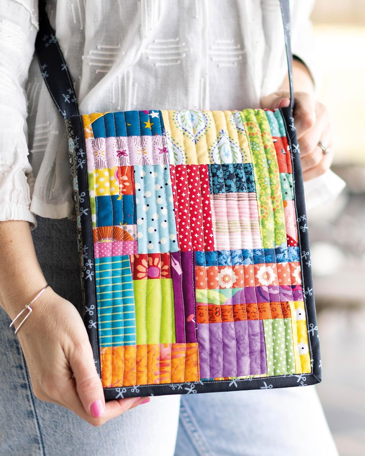 Scrap Quilts from Crumbs, Strips and Strings: Use Up Every Last Piece with 15 Scrap Quilt Patterns: Use Up Every Last Piece with 15 Scrap Quilt Patterns