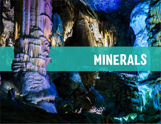 My Awesome Field Guide to Rocks and Minerals: Track and Identify Your Treasures: Track and Identify Your Treasures
