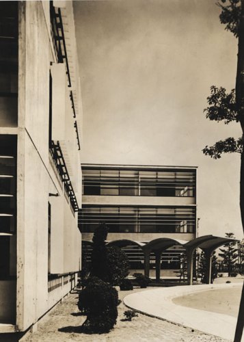 Crafting a Modern World: The Architecture and Design of Antonin and Noémi Raymond by Kurt Helfrich & William Whitaker (Editors)