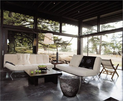 Coastal Retreats: The Pacific Northwest and the Architecture of Adventure by Linda Leigh Paul