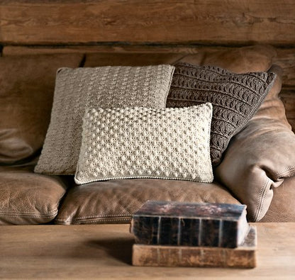Classic Crochet the Modern Way: Over 35 Fresh Designs Using Traditional Techniques: Placements, Potholders, Bags, Scarves, Mitts, and More: Over 35 Fresh Designs Using Traditional Techniques: Placements, Potholders, Bags, Scarves, Mitts, and More