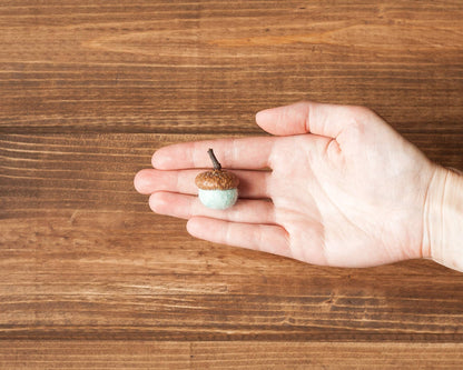 Felted Acorn Kit - Wet Felting