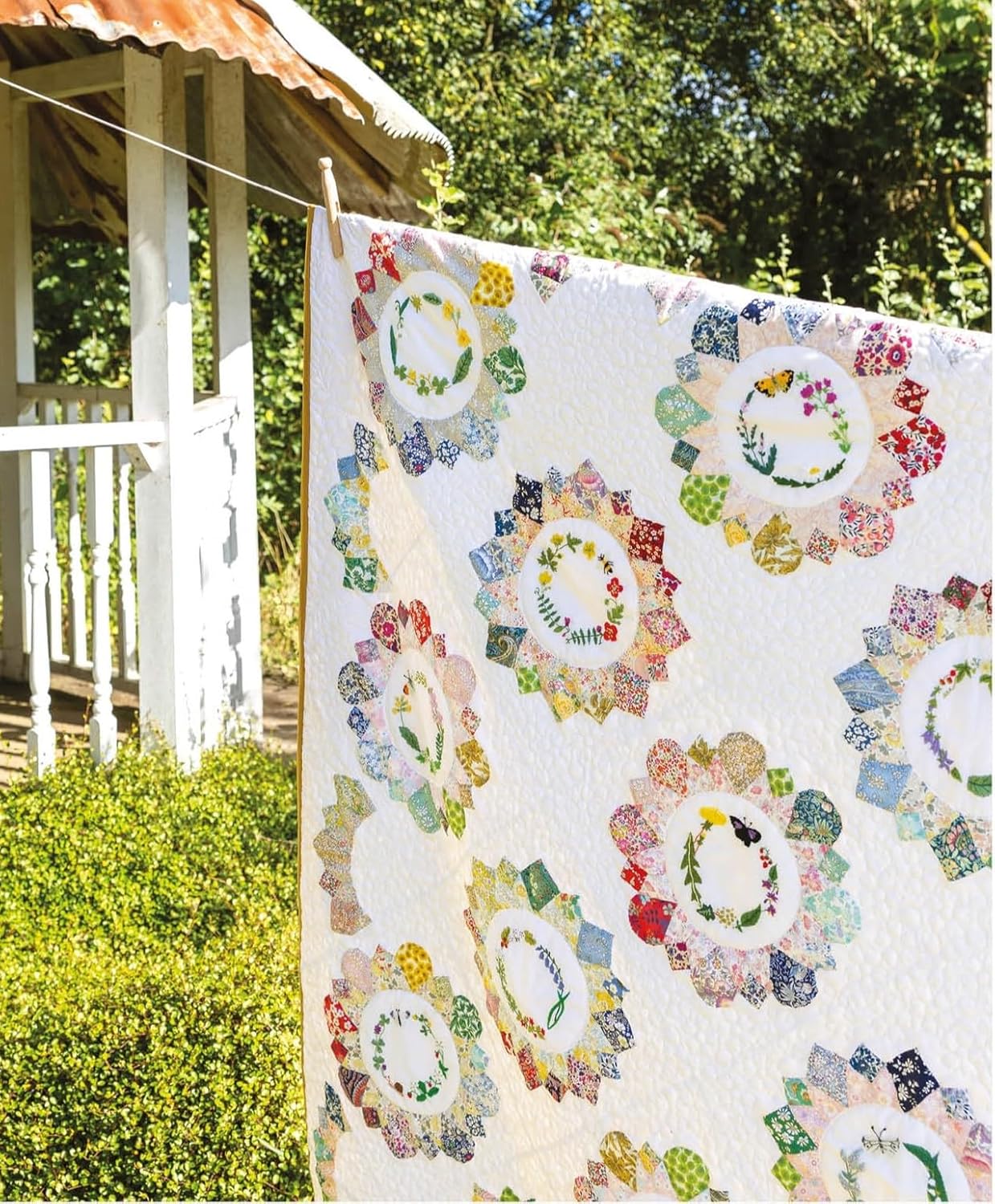 Alice's Wonderland Sampler Quilt: 100 Quilt Blocks to Improve Your Sewing Skills