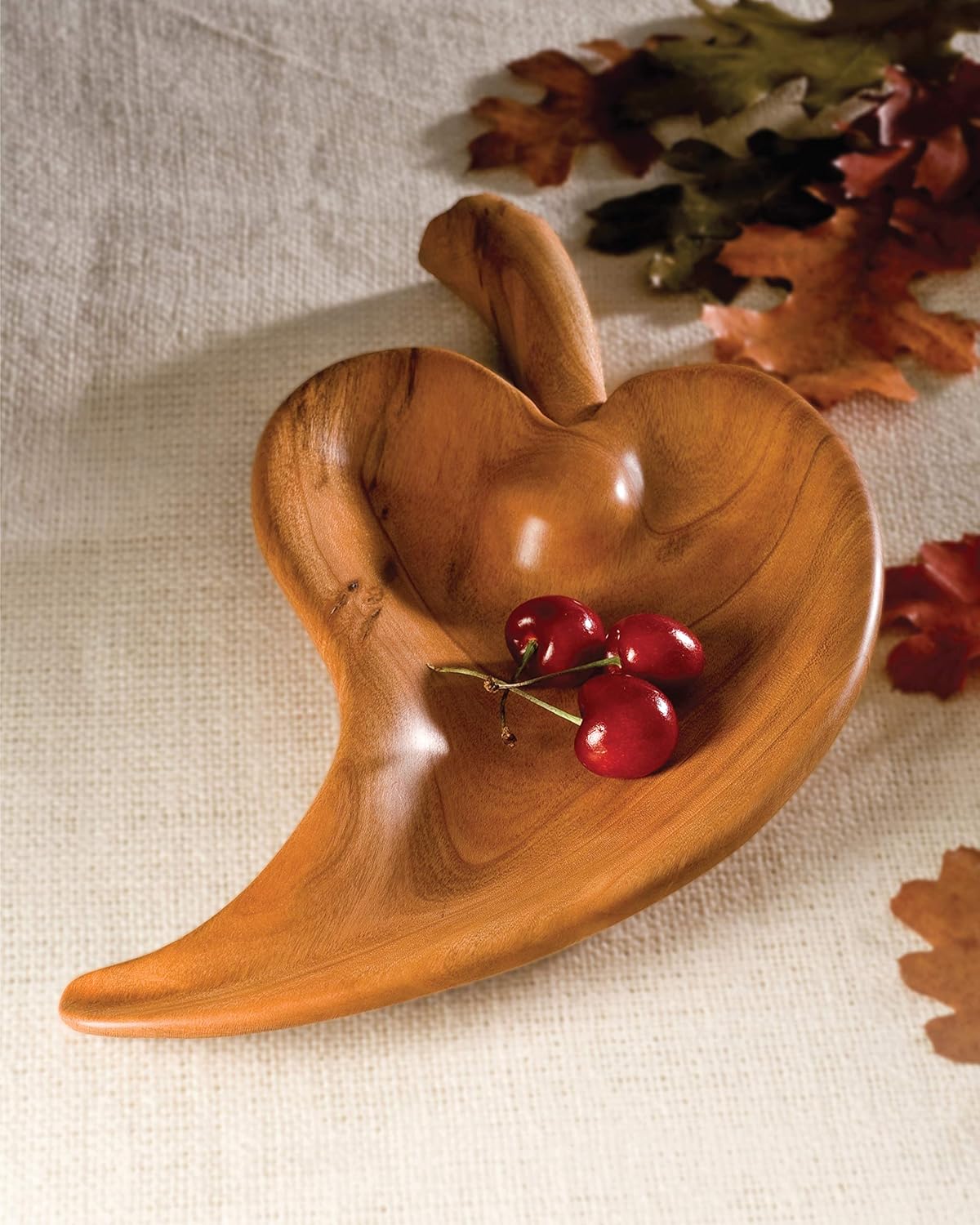 12 Spoons, 2 Bowls, and a Knife: 15 Step-By-Step Handcarved Projects for the Kitchen