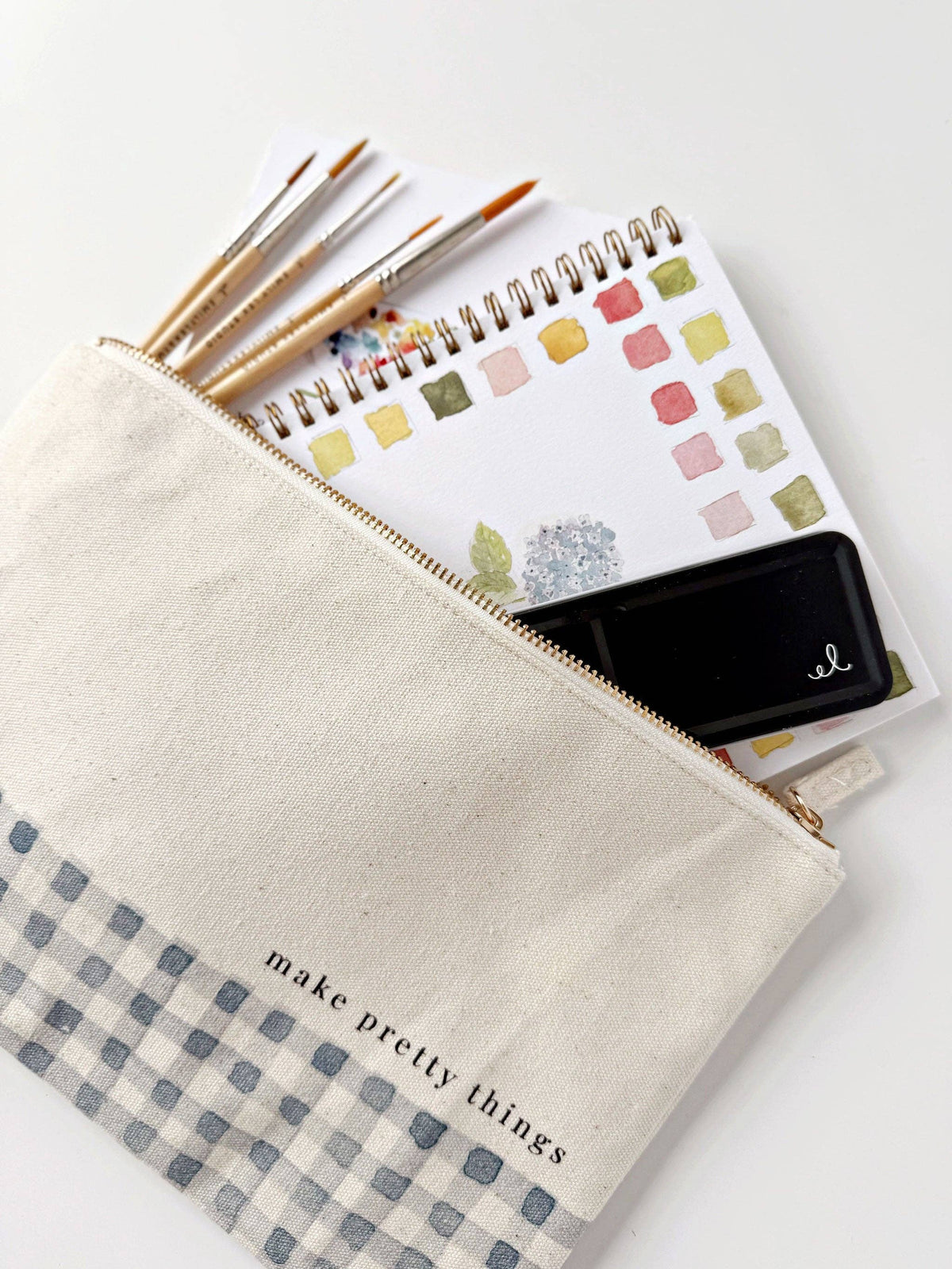 Canvas Zipper Pouch with Inscription of 'make pretty things'