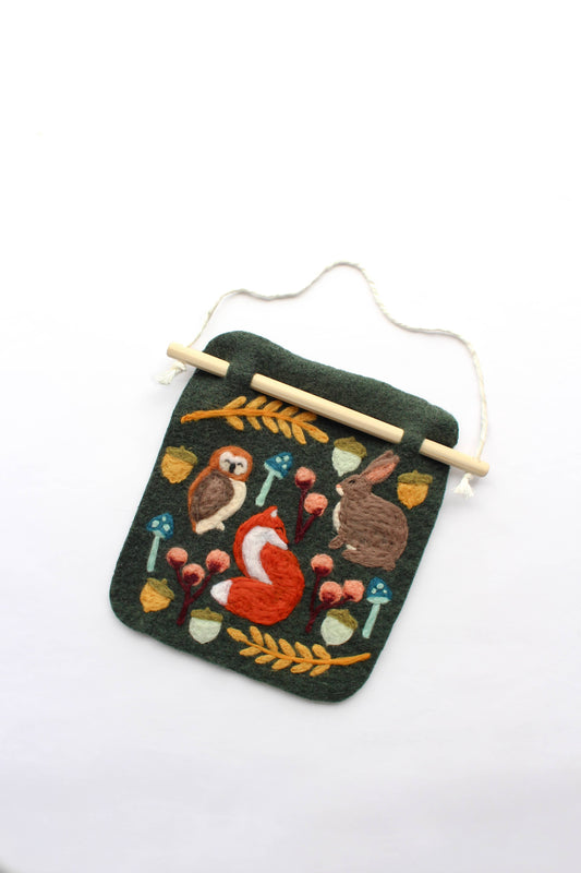 Woodland Banner Felting Kit - 8"x8"