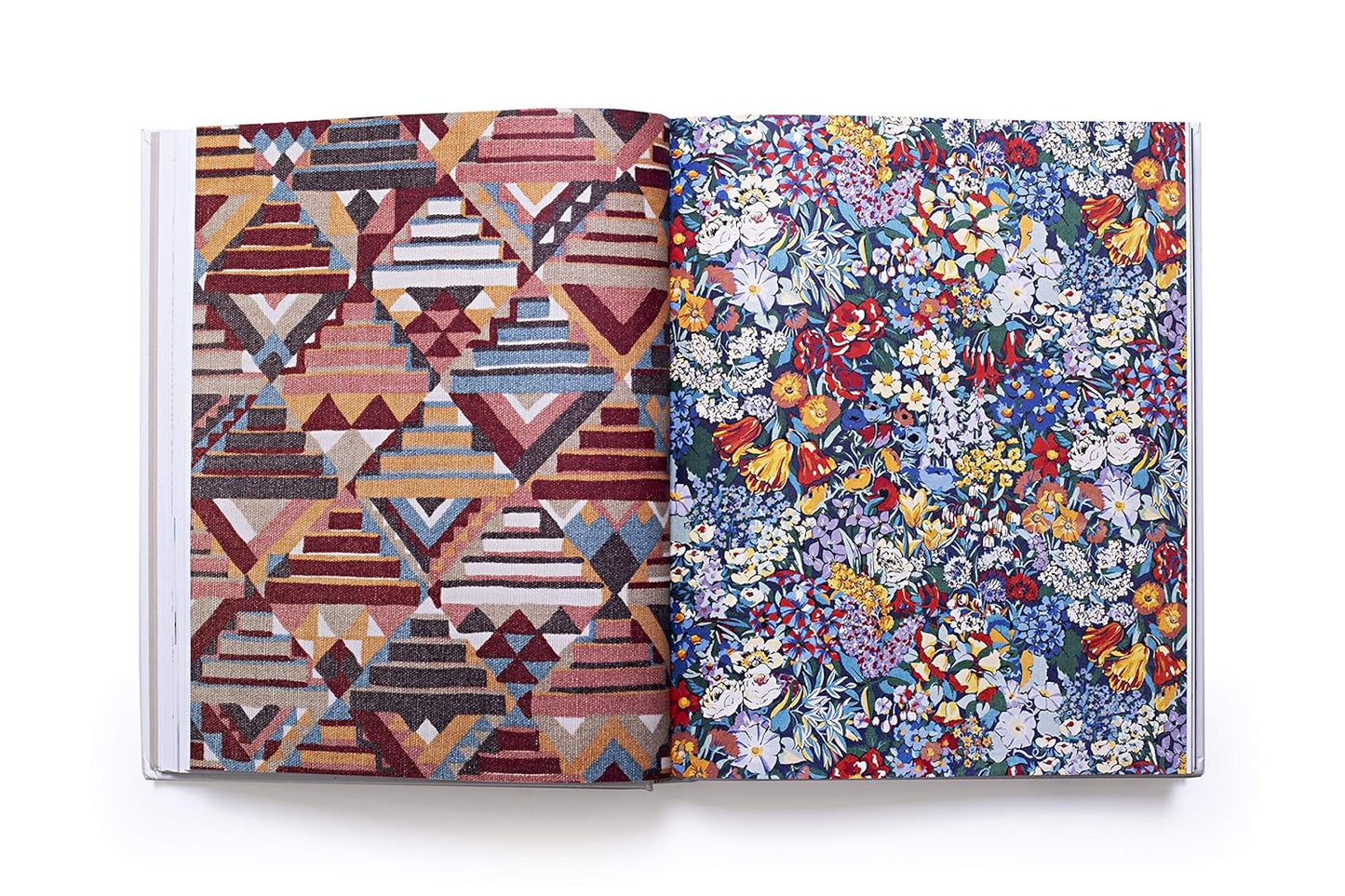 Women in Design: From Aino Aalto to Eva Zeisel by Charlotte Fiell & Clementine Fiell