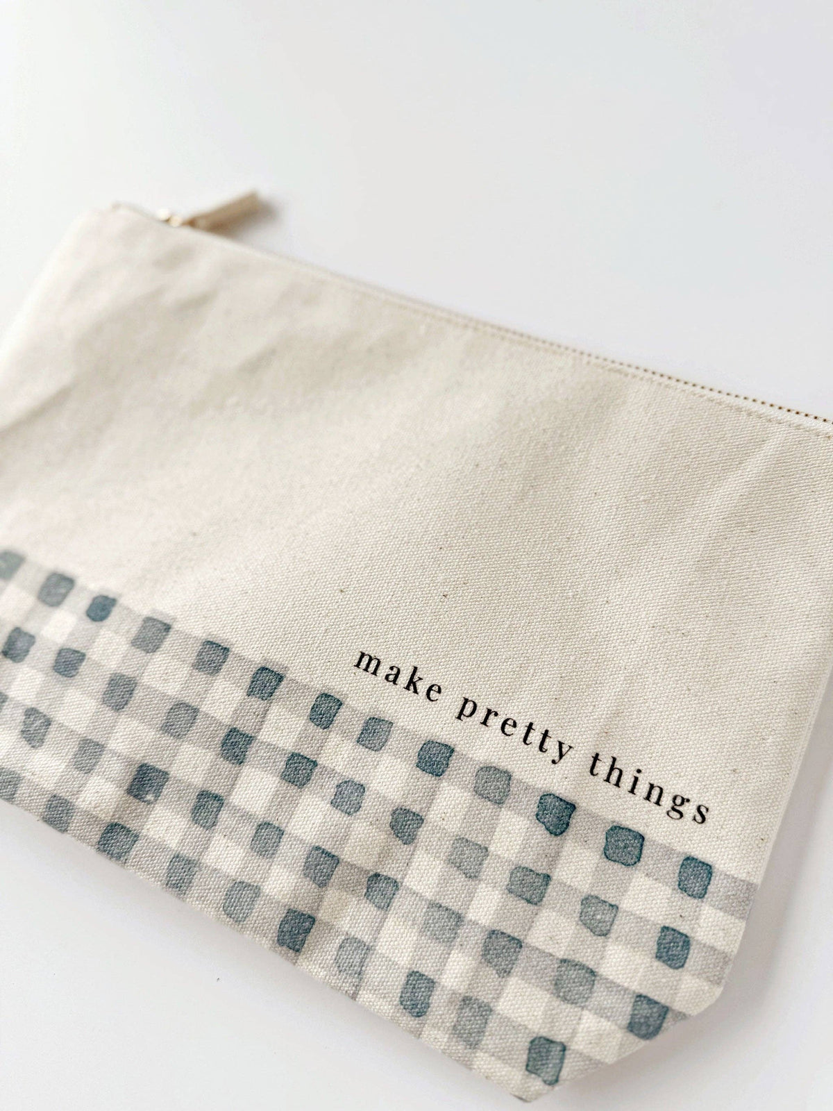 Canvas Zipper Pouch with Inscription of 'make pretty things'