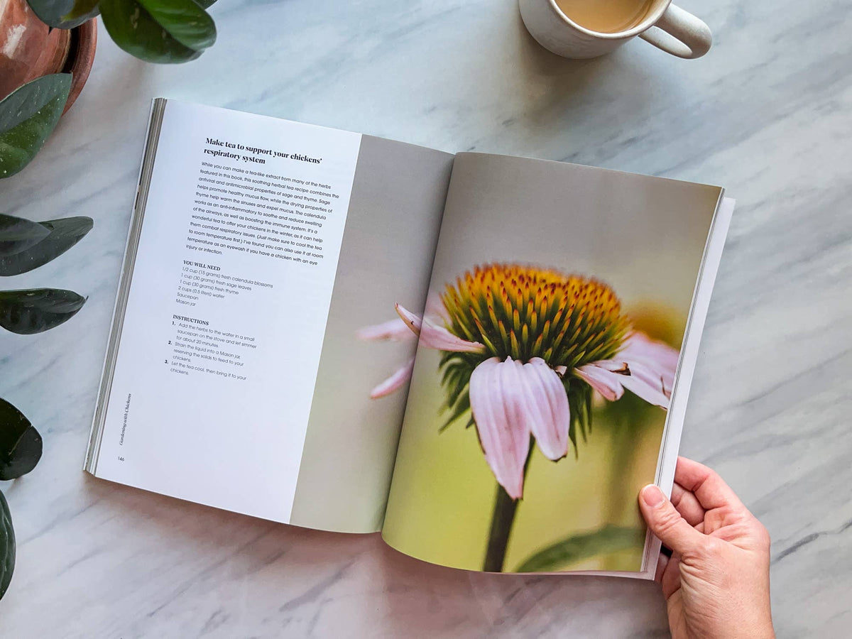 Gardening With Chickens: Planning, Planting, and Harvesting by Lisa Steele