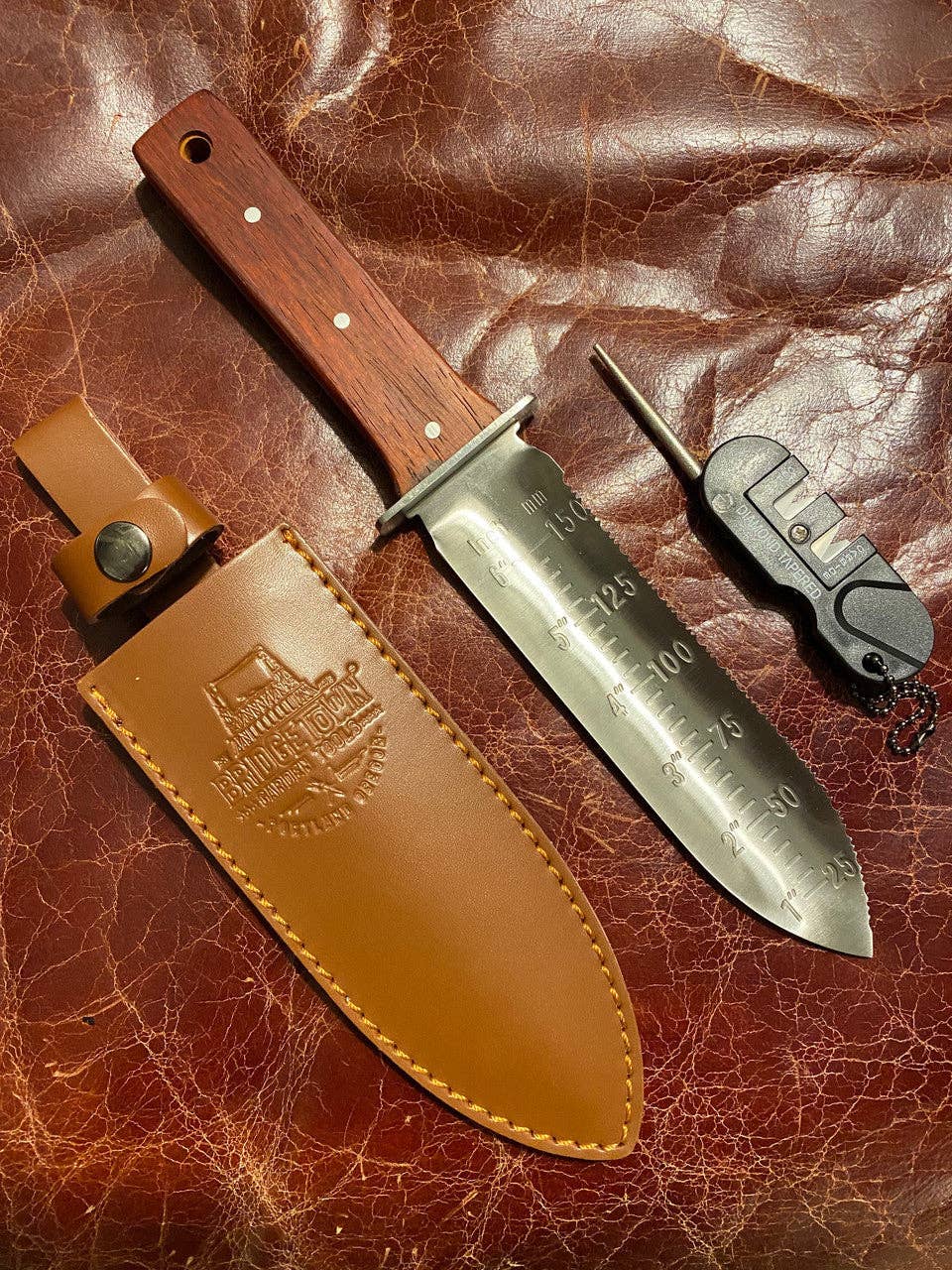 Rosewood Handle Stainless Hori Hori Gardening Knife