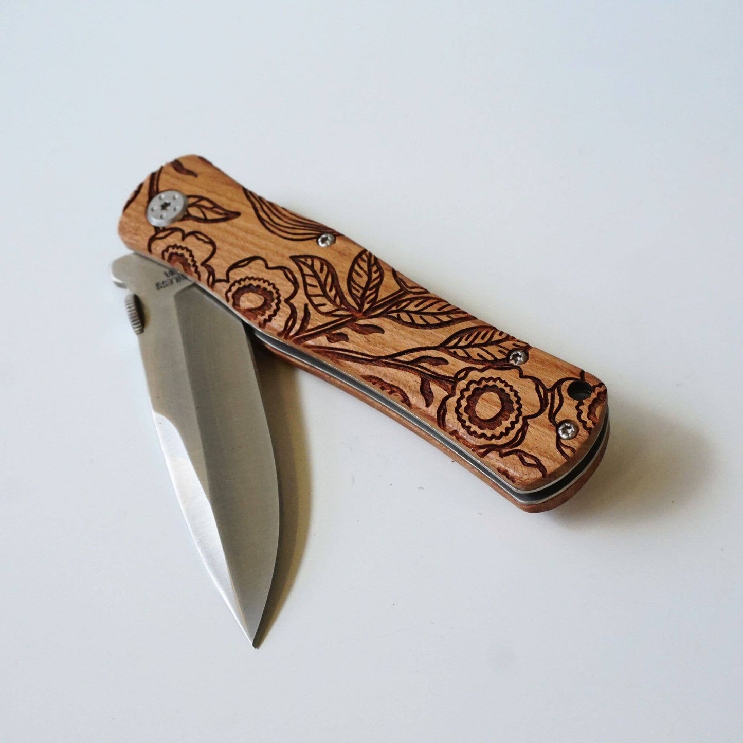 Floral Engraved Rosewood Pocket Knife